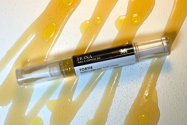 Nail & Cuticle Oil Pen - Tortie
